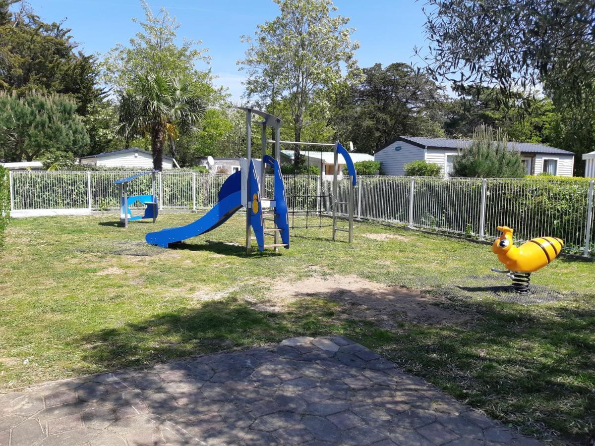 Camping 3 Etoiles Les Fougeres Rivedoux-Plage Exterior foto